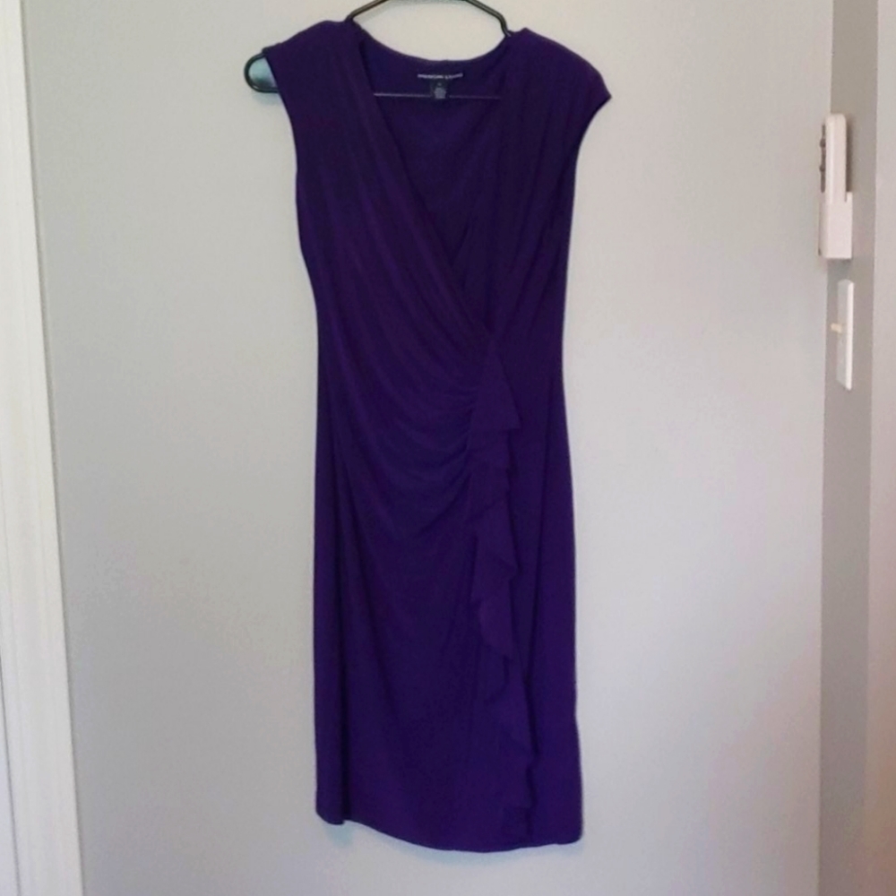 Size 6 mid length purple dress with VNeck Dress